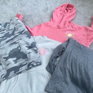 Set of 4 Girls Hooded Sweatshirts Size Small/Medium